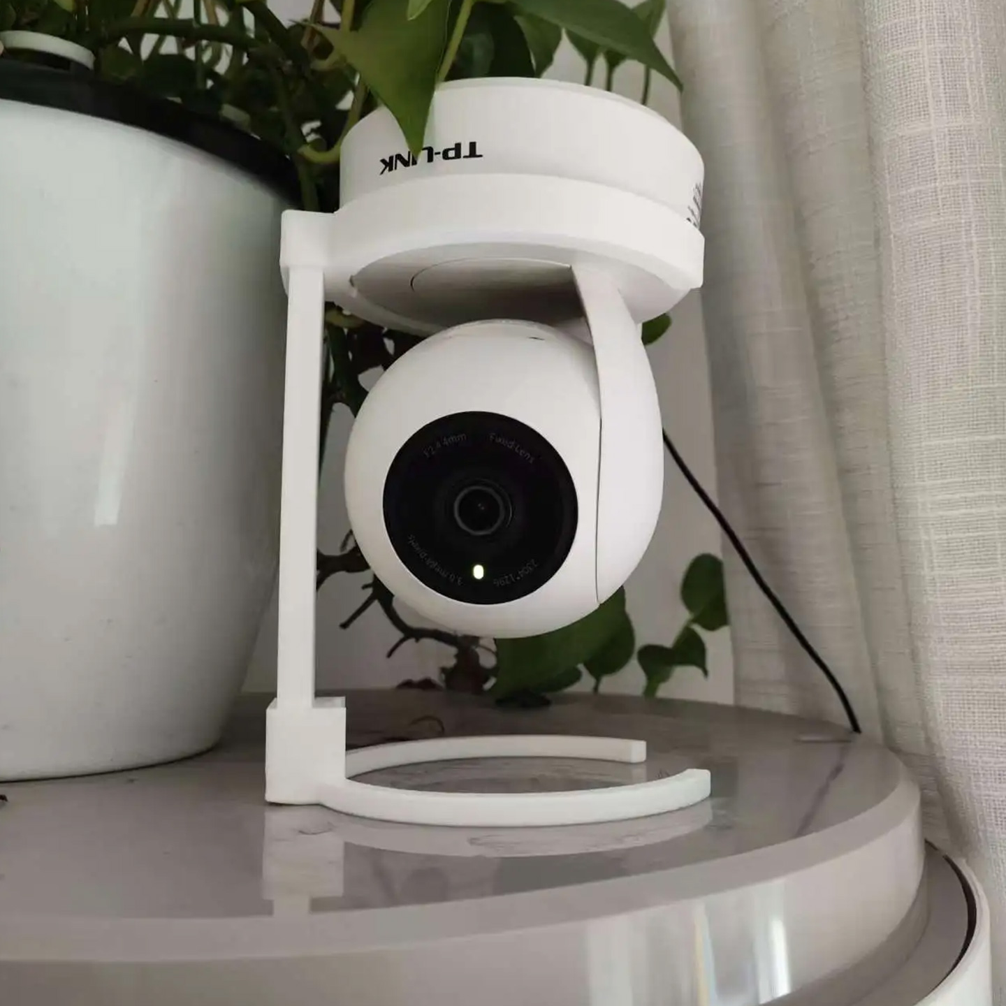 Кронштейн для камеры с креплен – обзор и цена Eufy Camera E220
